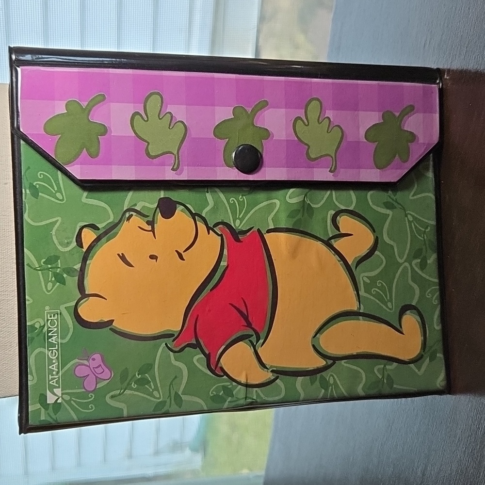 FREE!!!! WINNIE THE POOH AT-A-GLANCE PLANNER/ACTIVITY BOOK